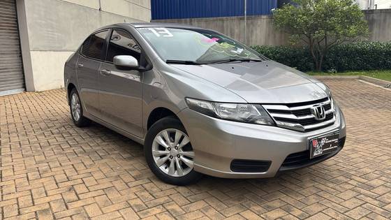 HONDA CITY 1.5 LX 16V FLEX 4P MANUAL HONDA CITY 1.5 LX 16V FLEX 4P MANUAL